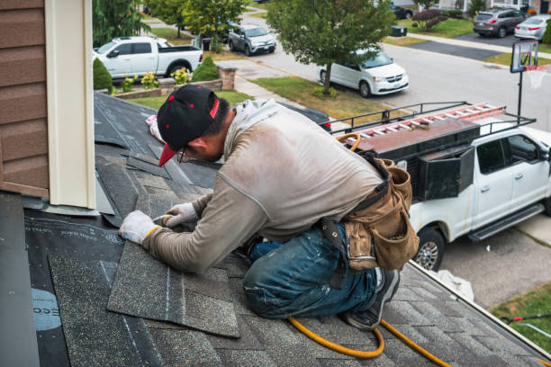 Professional Gutter Repair And Installation technician working in Big Rapids, MI